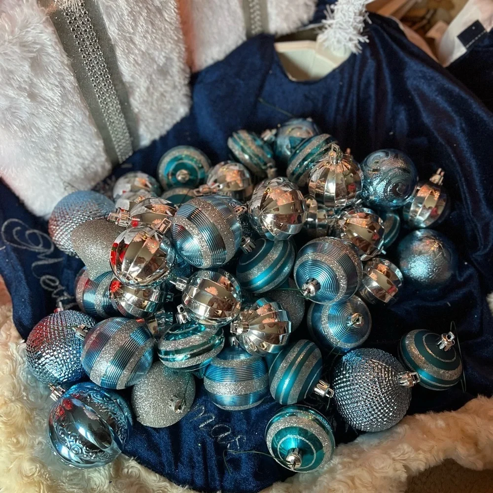 60x Christmas Blue & Silver Sparkle Ornament Set